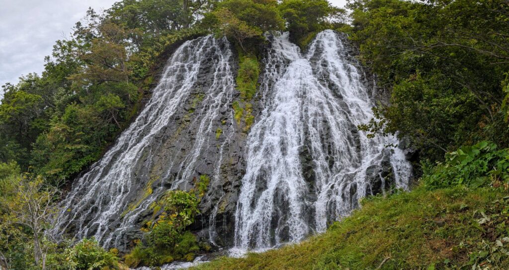 オシンコシンの滝